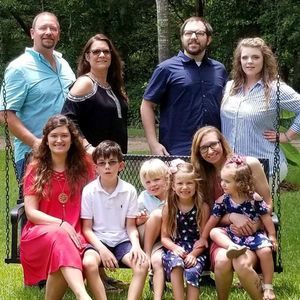 Meet your Posher, Eva